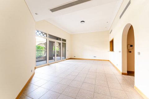 Appartement à Palm Jumeirah, Dubai, 2 chambres, 150 m², № 120536 - photo 3