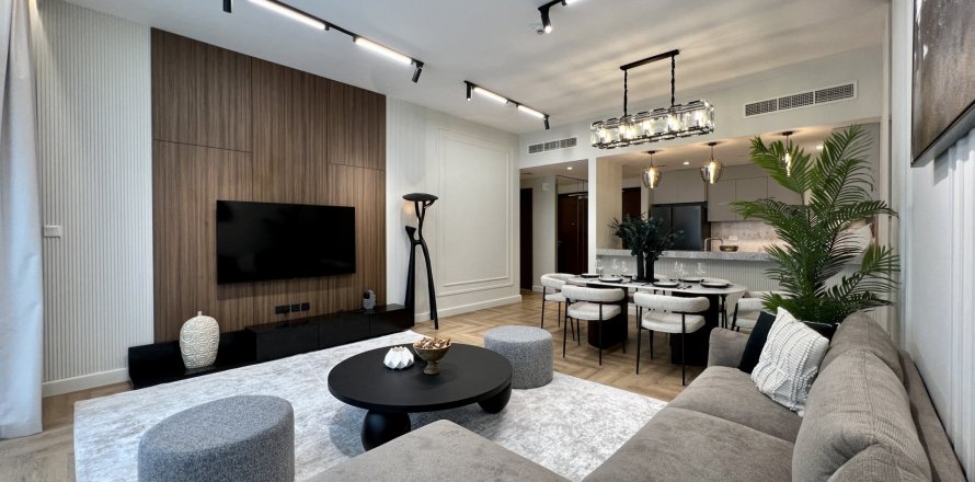 Appartement à Dubai, 2 chambres, 122 m², № 7901