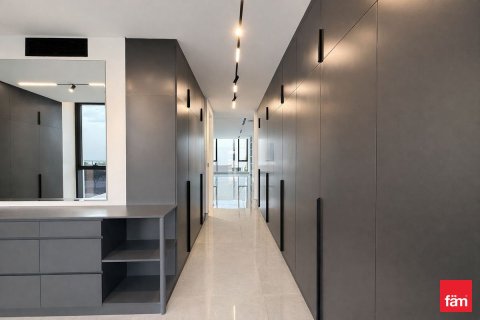 Снять в аренду виллу в Jumeirah Park, Дубай: 5 спален, 561м², № 99925 - фото 3