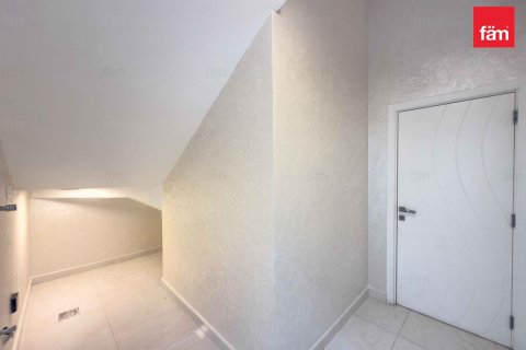 Снять в аренду виллу в Аль-Барше, Дубай: 6 спален, 982.3м², № 84192 - фото 3