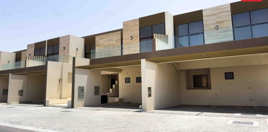 Adosado en Dubai, 4 dormitorios, 191.8 m², № 84193