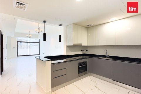 Adosado en Dubai, 4 dormitorios, 191.8 m², № 84193 - foto 3