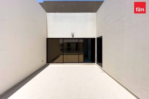 Adosado en Dubai, 4 dormitorios, 191.8 m², № 84193 - foto 4