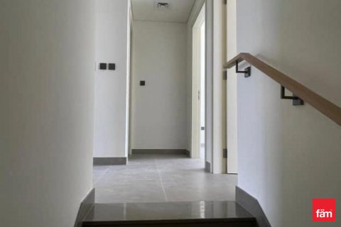 Adosado en Dubai, 3 dormitorios, 145.4 m², № 84201 - foto 5