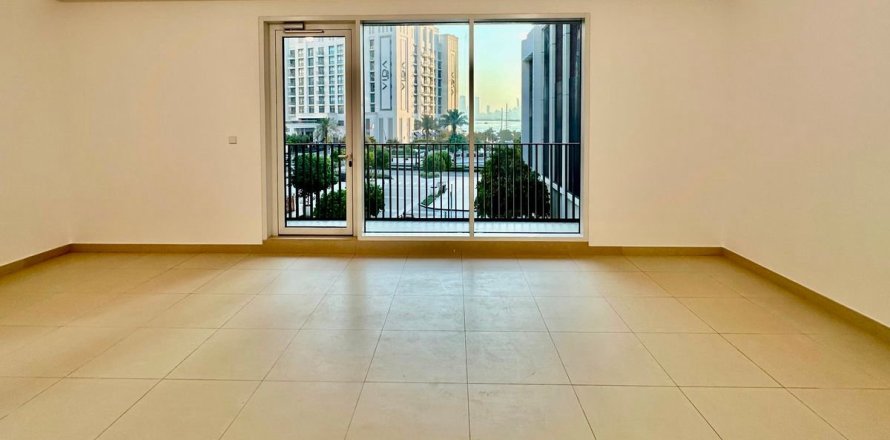 Квартира в Дубае, 3 спальни, 150.4м², № 120670
