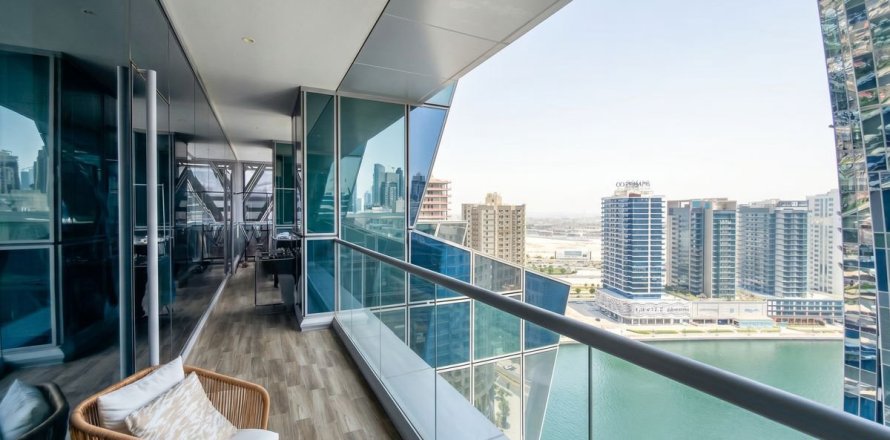 Apartment in Business Bay, Dubai 2 bedrooms, 148 sq.m. № 110809