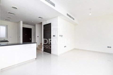 Maison de ville à Dubai, 3 chambres, 112.23 m², № 137256