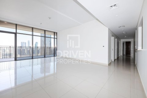 Apartment in BLVD Crescent, Downtown Dubai (Downtown Burj Dubai), Dubai 3 bedrooms, 184.32 sq.m. № 136695 - photo 3