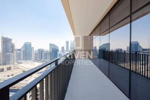 Apartment in BLVD Crescent, Downtown Dubai (Downtown Burj Dubai), Dubai 3 bedrooms, 184.32 sq.m. № 136695 - photo 19