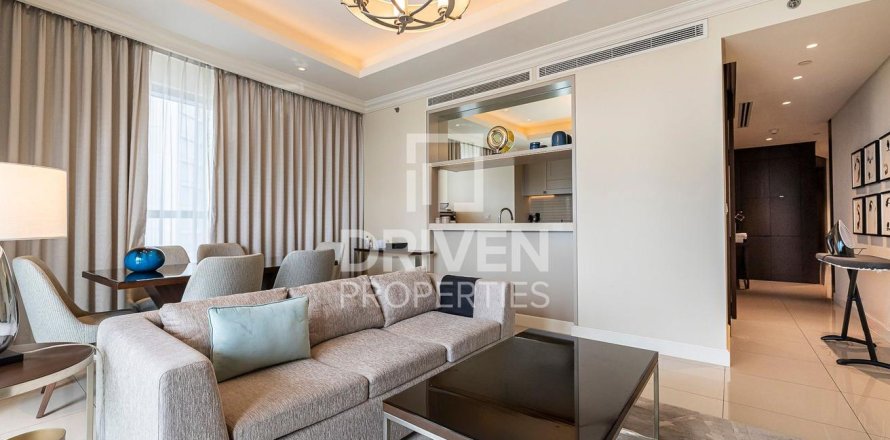 Apartamento en The Address Residence Fountain Views, Downtown Dubai (Downtown Burj Dubai), Dubai, 2 dormitorios, 134.34 m², № 136705