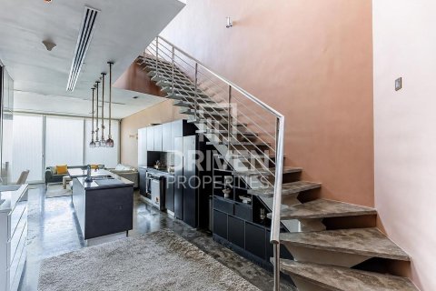 Duplex à Dubai Marina, Dubai, 2 chambres, 112.41 m², № 136704