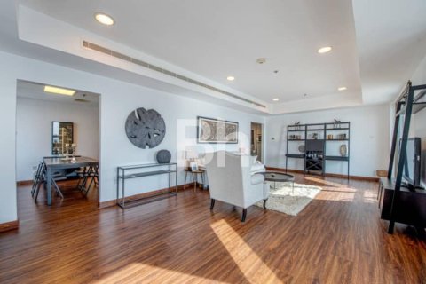 Снять в аренду квартиру в Дубай Марине, Дубай: 3 спальни, 187м², № 21643 - фото 2
