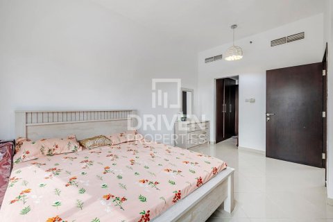 Appartement à Jumeirah Lake Towers, Dubai, 1 chambre, 76 m², № 65211 - photo 2
