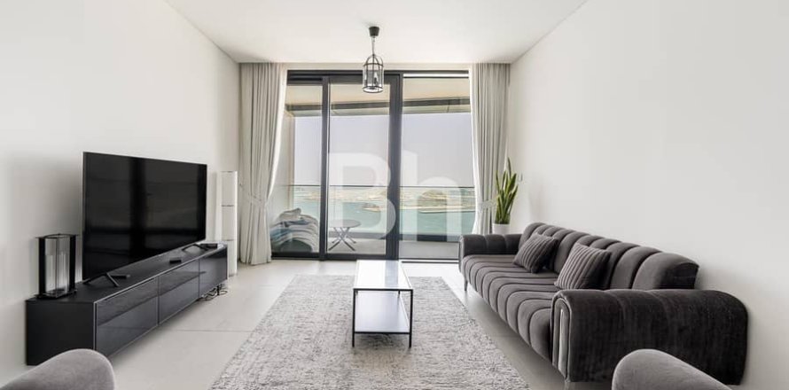 Квартира в Джумейра Бич Резиденс, Дубай, 2 спальни, 137м², № 6331