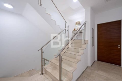Villa in Jumeirah Village Circle, Dubai 4 bedrooms, 372 sq.m. № 6332 - photo 13