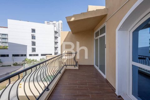 Villa in Jumeirah Village Circle, Dubai 4 bedrooms, 372 sq.m. № 6332 - photo 19