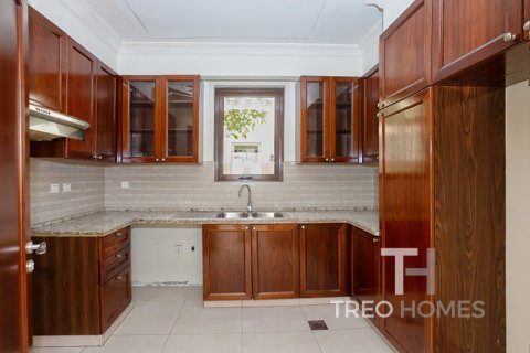 Снять в аренду виллу в Palma, Arabian Ranches 2, Дубай: 3 спальни, 294м², № 13560 - фото 7