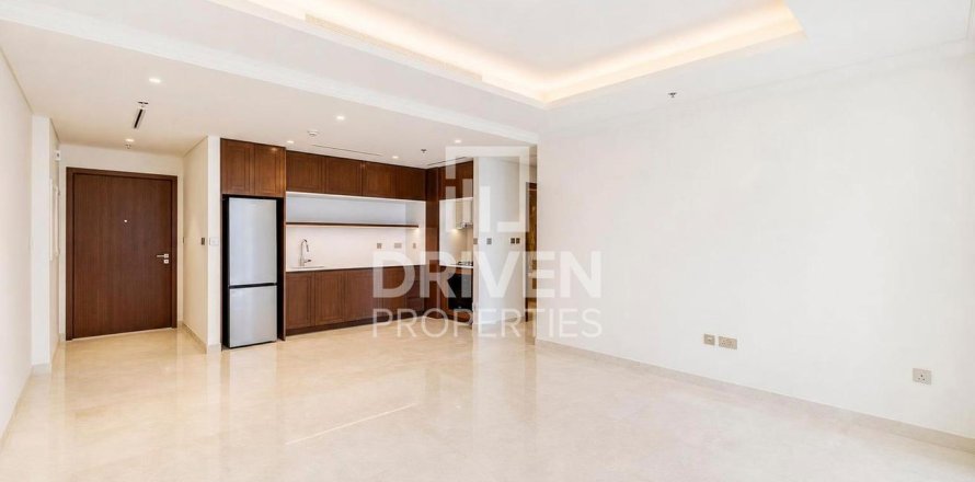 Квартира в EMAAR Beachfront, Dubai Harbour, Дубай, 1 спальня, 79.25м², № 138368