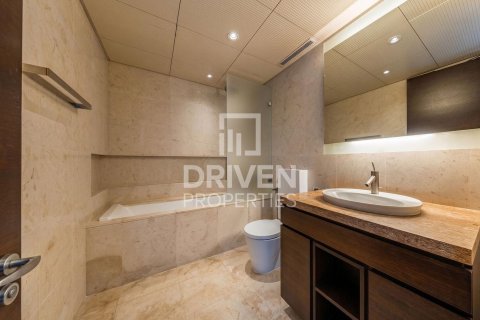 Apartment in Downtown Dubai (Downtown Burj Dubai), Dubai 3 bedrooms, 216.65 sq.m. № 138370 - photo 14
