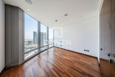 Apartment in Downtown Dubai (Downtown Burj Dubai), Dubai 3 bedrooms, 216.65 sq.m. № 138370 - photo 4
