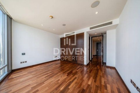 Apartment in Downtown Dubai (Downtown Burj Dubai), Dubai 3 bedrooms, 216.65 sq.m. № 138370 - photo 9