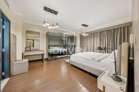 Duplex in Rimal, Jumeirah Beach Residence, Dubai 4 bedrooms, 389.36 sq.m. № 135956 - photo 12