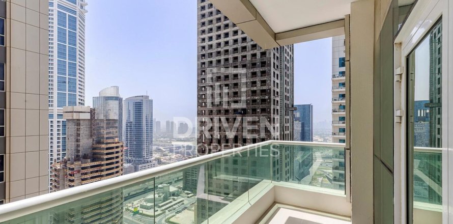 Apartamento en Marina Pinnacle, Dubai Marina, Dubai, 1 dormitorio, 70.7 m², № 135949