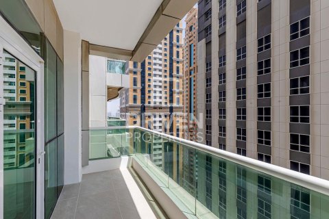 Apartamento en Marina Pinnacle, Dubai Marina, Dubai, 1 dormitorio, 70.7 m², № 135949 - foto 7