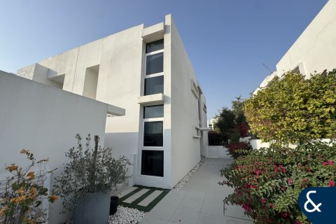 Villa en Arabella Townhouses 1, Mudon, Dubai, 4 dormitorios, 242 m², № 76088 - foto 23