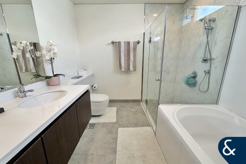 Villa en Arabella Townhouses 1, Mudon, Dubai, 4 dormitorios, 310 m², № 76088 - foto 13