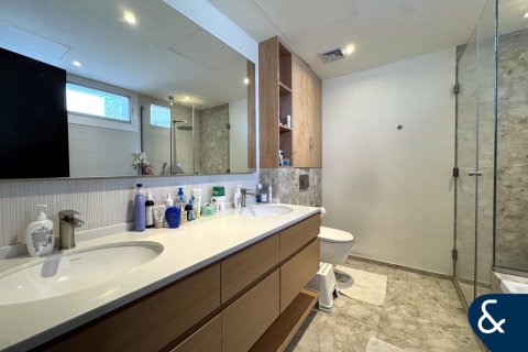 Villa en Arabella Townhouses 1, Mudon, Dubai, 4 dormitorios, 242 m², № 76088 - foto 18