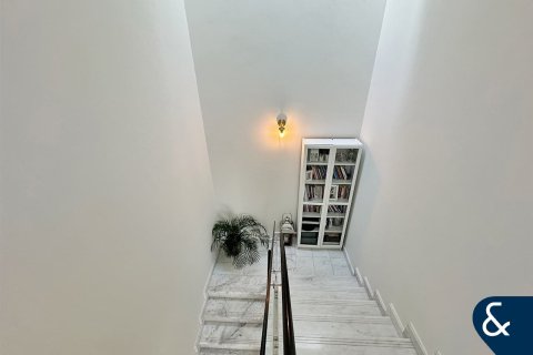 Villa en Arabella Townhouses 1, Mudon, Dubai, 4 dormitorios, 310 m², № 76088 - foto 8