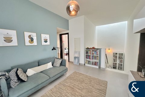 Villa en Arabella Townhouses 1, Mudon, Dubai, 4 dormitorios, 310 m², № 76088 - foto 14