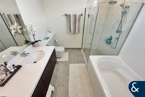 Villa en Arabella Townhouses 1, Mudon, Dubai, 4 dormitorios, 310 m², № 76088 - foto 12