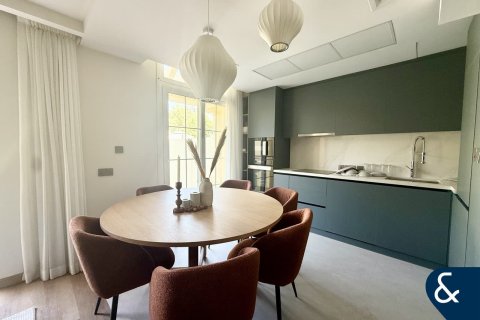 Villa in Springs 10, The Springs, Dubai 3 bedrooms, 157 sq.m. № 76080 - photo 11