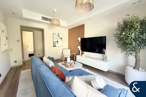 Villa in Springs 10, The Springs, Dubai 3 bedrooms, 157 sq.m. № 76080 - photo 2