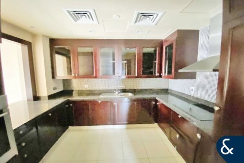 Apartment in Reehan, Old Town, Dubai 2 bedrooms, 117 sq.m. № 76079 - photo 10