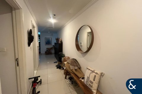 Купить квартиру в Джумейра Лейк Тауэрс, Дубай: 2 спальни, 179м², № 91245 - фото 29