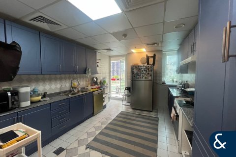 Купить квартиру в Джумейра Лейк Тауэрс, Дубай: 2 спальни, 179м², № 91245 - фото 14