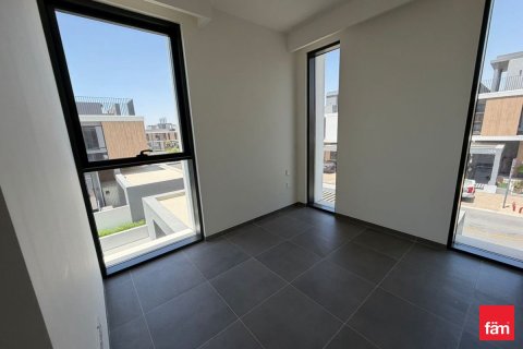 Villa in Dubai 5 bedrooms, 420 sq.m. № 109380 - photo 21