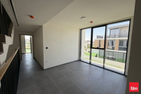 Villa in Dubai 5 bedrooms, 420 sq.m. № 109380 - photo 9