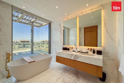 Villa in Dubai 5 bedrooms, 672 sq.m. № 109383 - photo 13