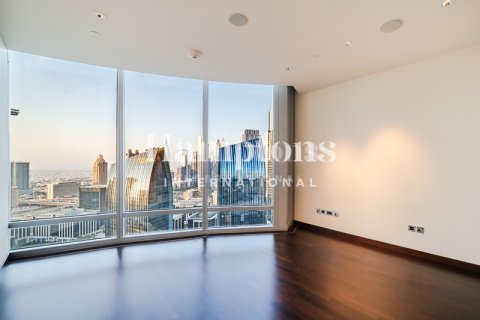 Apartamento en Burj Khalifa, Dubai, 2 dormitorios, 152.26987506 m², № 69767 - foto 13