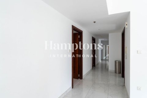 Apartamento en The Address Dubai Marina, Dubai Marina, Dubai, 3 dormitorios, 213.40190712 m², № 69768 - foto 1