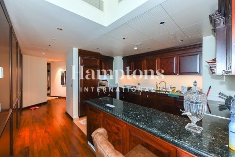 Apartamento en Burj Khalifa, Dubai, 2 dormitorios, 173.54280400 m², № 69766 - foto 8