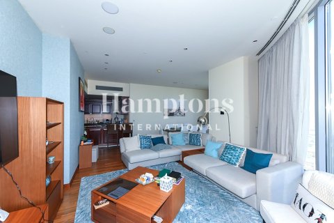 Apartamento en Burj Khalifa, Dubai, 2 dormitorios, 173.54280400 m², № 69766 - foto 1