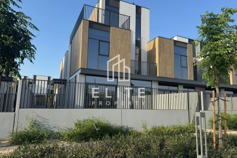 Villa à Mudon, Dubai, 4 chambres, 276 m², № 121720 - photo 2