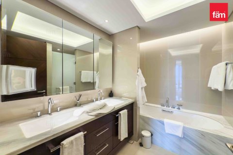 Appartement à Downtown Dubai (Downtown Burj Dubai), Dubai, 3 chambres, 162.6 m², № 91700 - photo 16