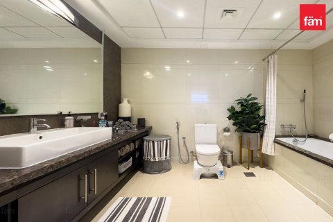 Apartment in Dubai Marina, Dubai 3 bedrooms, 276.8 sq.m. № 91702 - photo 7