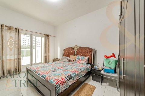 Villa en Jumeirah Village Circle, Dubai, 4 dormitorios, 501 m², № 61073 - foto 2
